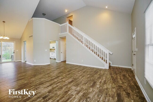 Building Photo - 2673 Cross Creek Ave