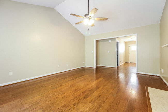 Building Photo - 106 River Watch Drive, Greenville, SC, 29605