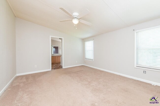 Foto del edificio - 137 Shamrock Cir