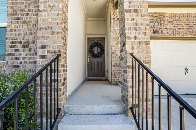 Building Photo - 1509 Brueggerhoff Rd