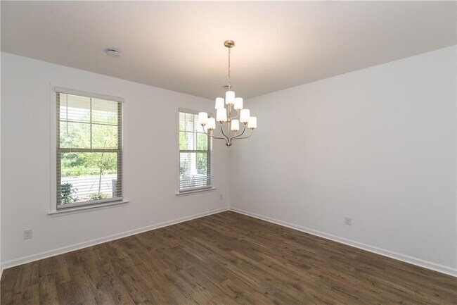 Building Photo - 1650 Wellston Dr
