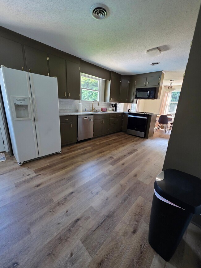 Foto del edificio - 119 Woodcrest Ln