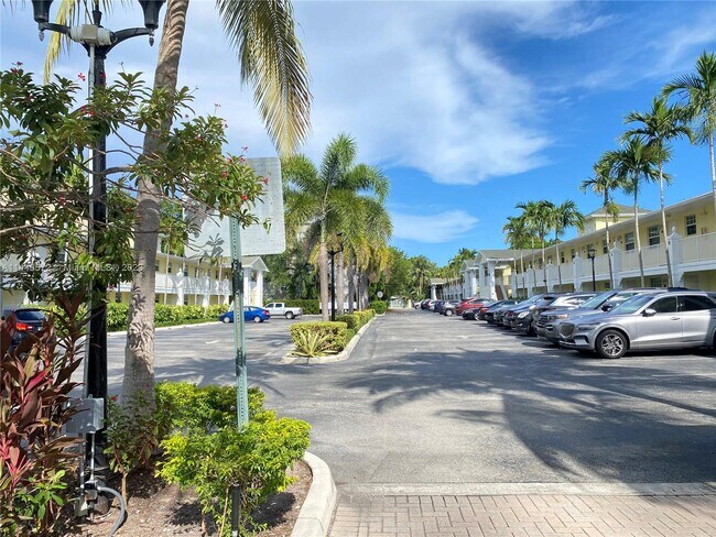 Foto del edificio - 2660 NE 8th Ave