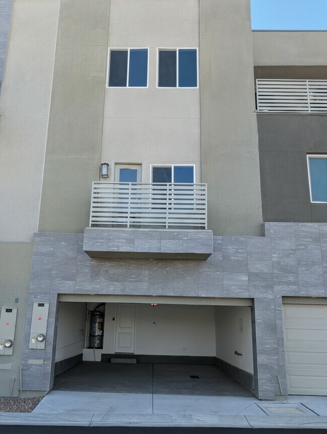 Foto del edificio - 1157 Blossom Point St