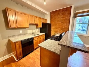 Building Photo - 3947 Mintwood St