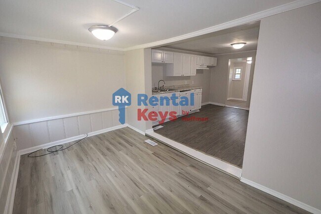 Foto del edificio - 3450 Koressel Ave
