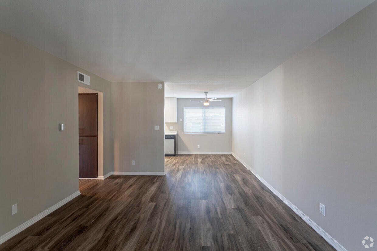 Village Glen Apartments In San Diego