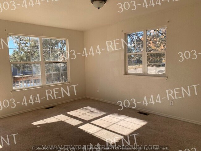 Building Photo - 66131