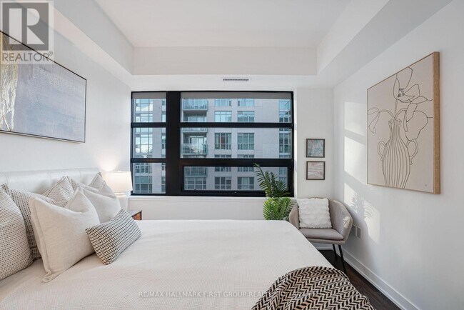 Photo du bâtiment - 1604 Charles St