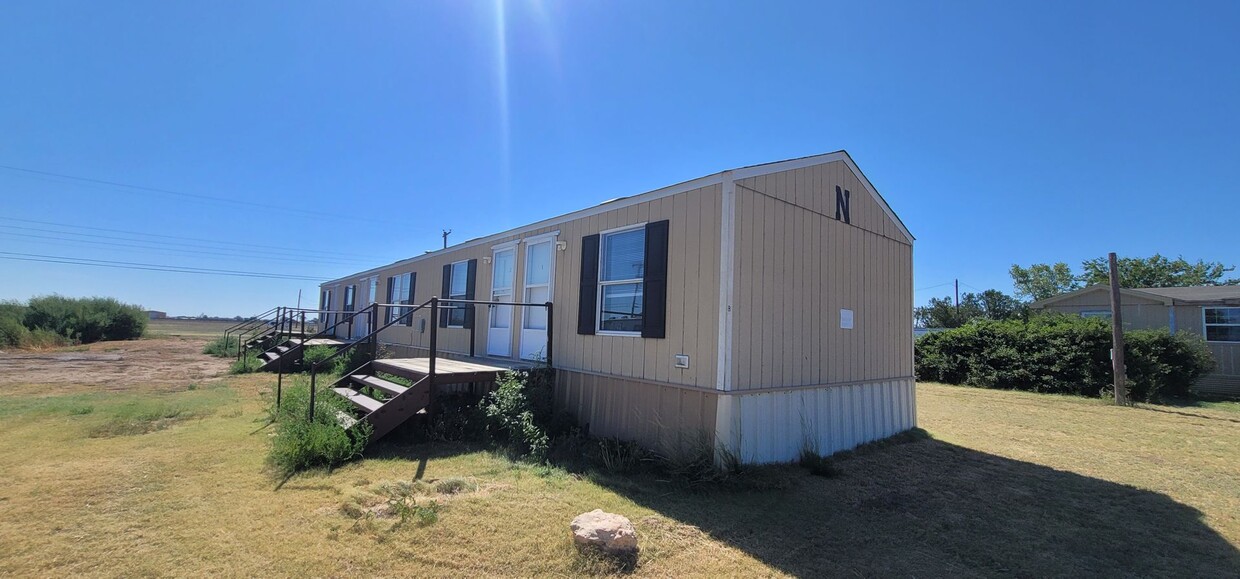 Building Photo - 11925 Chapman Dr