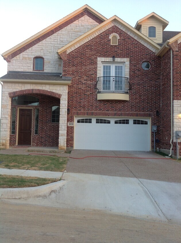Primary Photo - 4416 Kennedy Ct