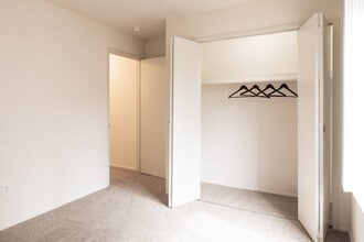 Interior Photo - Glencoe Hills