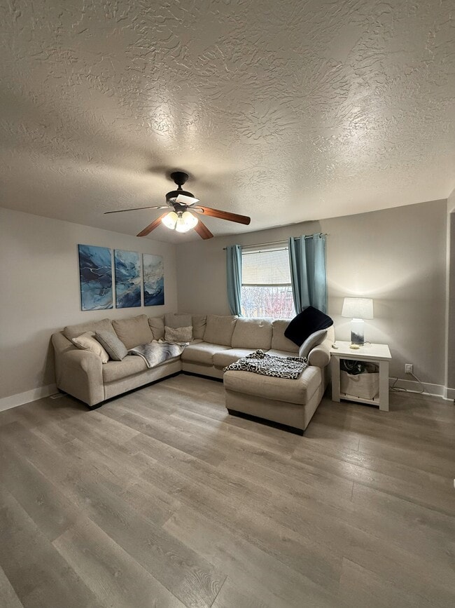 Foto del edificio - 443 NW Sandpiper Ave