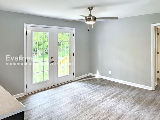 Building Photo - 5019 Suter Dr