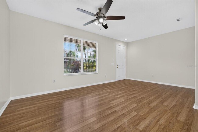 Foto del edificio - 6585 Marlberry Way