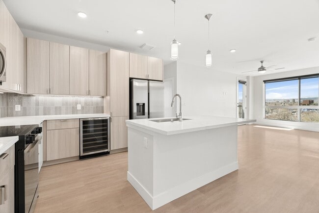 Building Photo - The Marlow