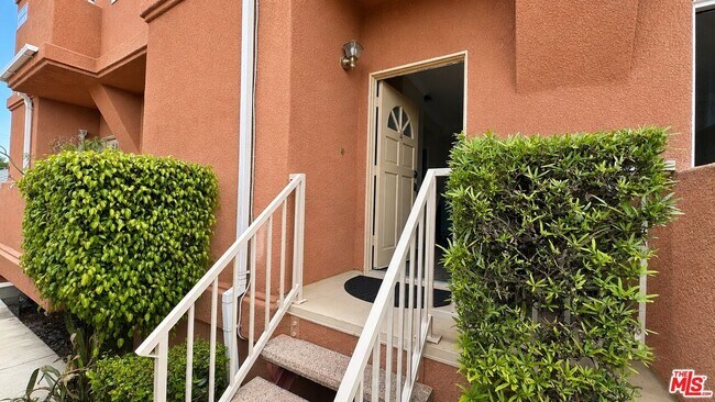 Foto del edificio - 14714 S Budlong Ave