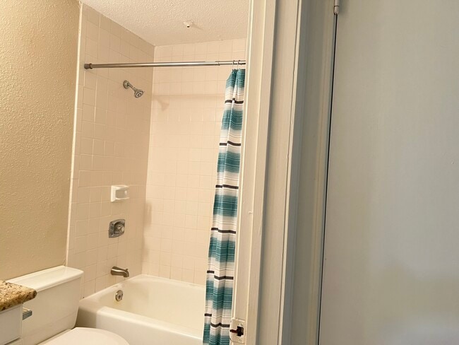 Building Photo - 728 Bering Dr