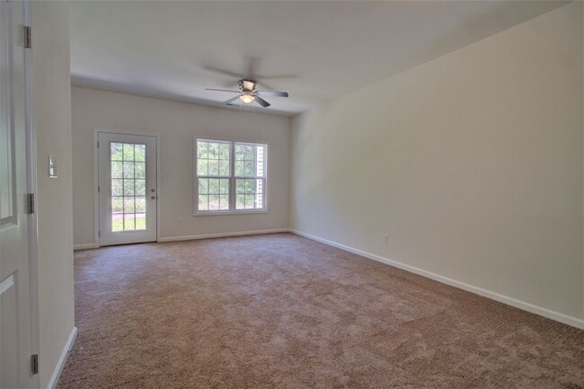 Foto del edificio - 2 BR/ 2.5 Bath Townhome located in The Tow...