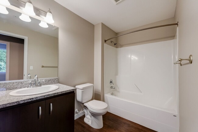 The Ridge - Bathroom - Stevens Creek Apartments