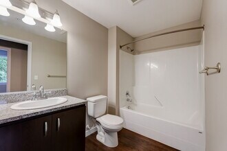 The Ridge - Bathroom - Stevens Creek Apartments