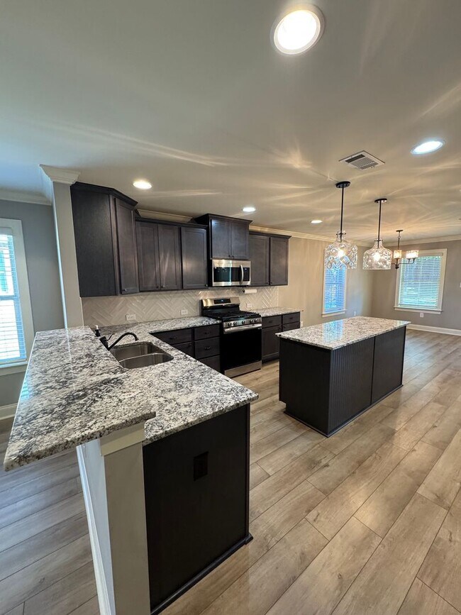 Foto del edificio - Hunter's Hill Subdivision!