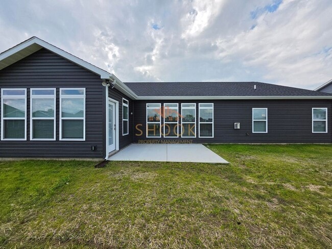 Foto del edificio - IMMACULATE BRAND NEW HOME - NEVER LIVED IN! - ASK ABOUT OUR MOVE IN SPECIAL