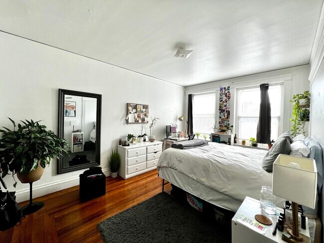 Foto del edificio - 144 Coolidge St