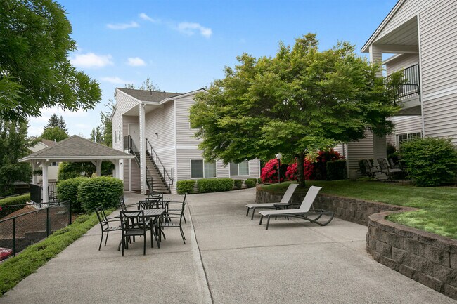 Patio - Cascadia Village