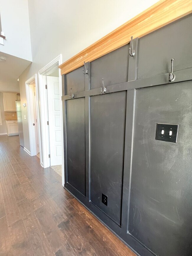 Foto del edificio - Move-In Specials Available! Must See-Stunning 5-Bedroom Home in 37043!!