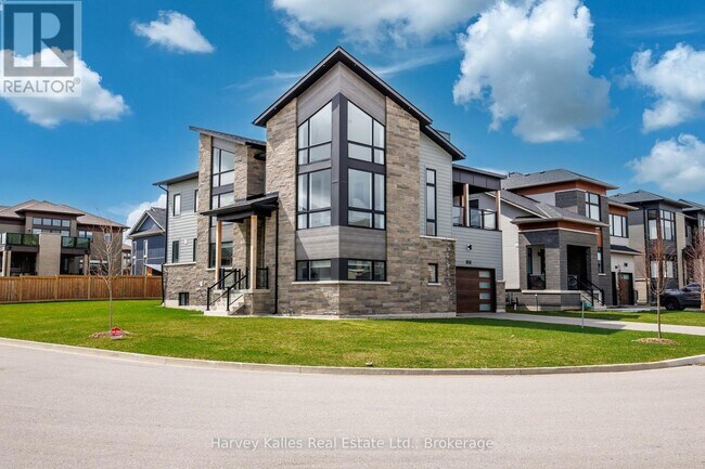 Photo du bâtiment - 157 Springside Cres