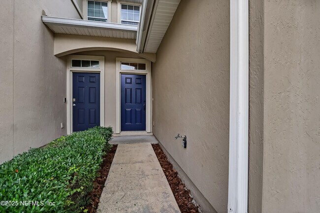 Foto del edificio - 3728 American Holly Rd
