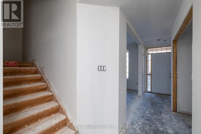 Building Photo - 30 Steinway St