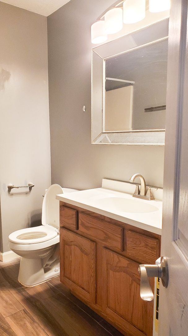 Building Photo - Welch