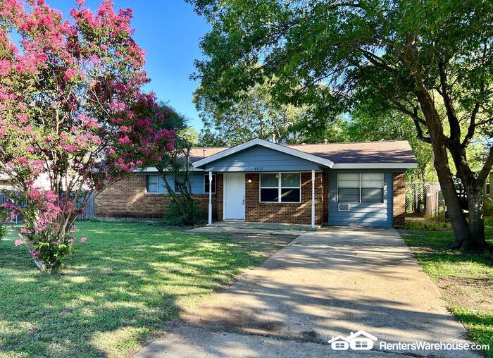 Newly renovated spacious home with all new... House for Rent in Fort