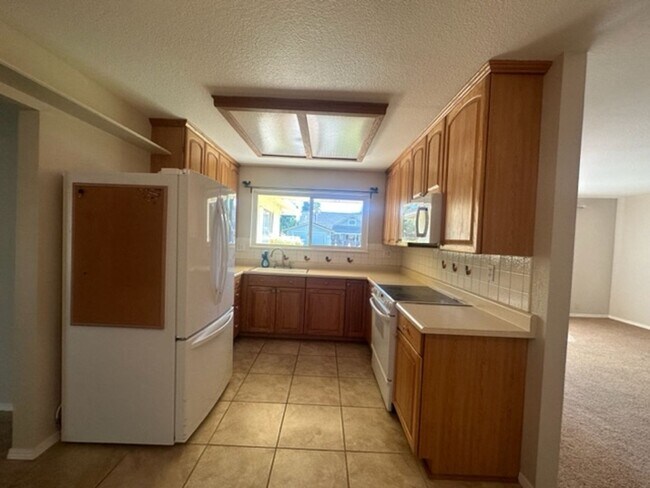 Building Photo - South Woodland Home for Rent