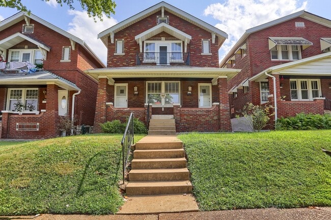 Building Photo - 5036 Tholozan Ave