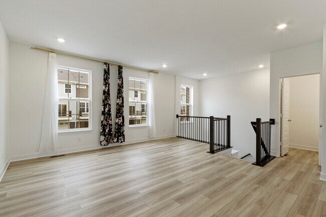 Foto del edificio - 7009 Adalene Ln