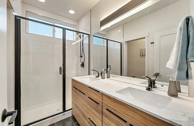 Foto del edificio - 2441 NW 61st St