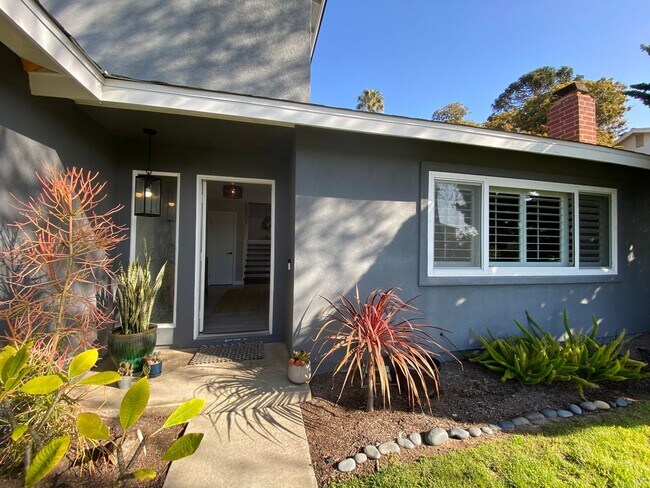 Foto del edificio - Beautiful 4 Bedroom Carlsbad Home!