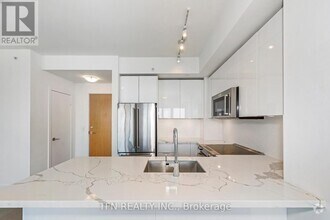 Building Photo - 30-5730 Shore Breeze Dr
