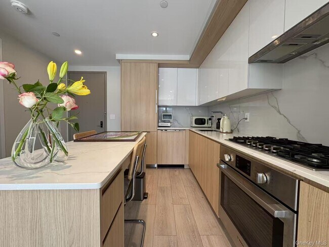 Foto del edificio - 40-22 61st St