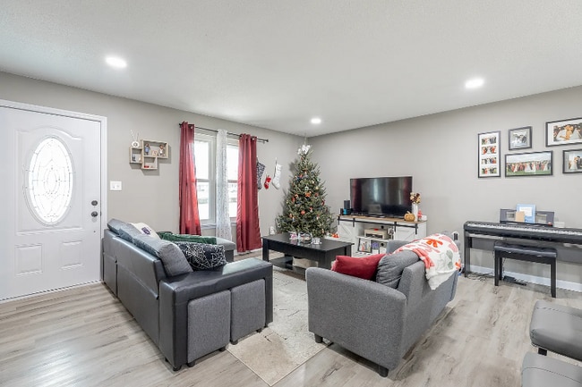 Foto del edificio - 1705 Milne St