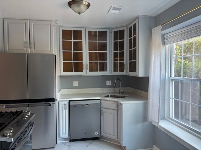 Building Photo - 3179 Welby Ct