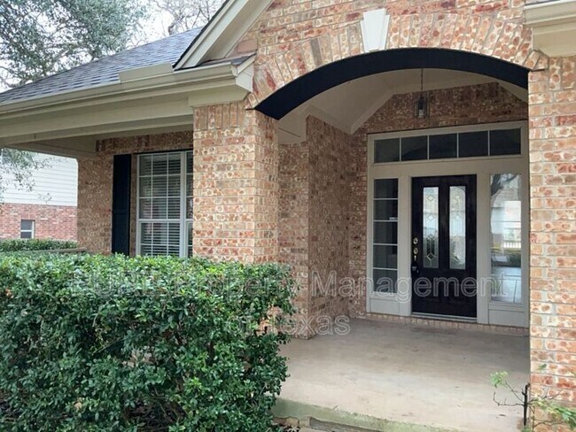 Foto del edificio - 2013 Inverness Dr