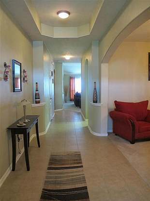 Foto del edificio - 6218 Menor Crest Dr