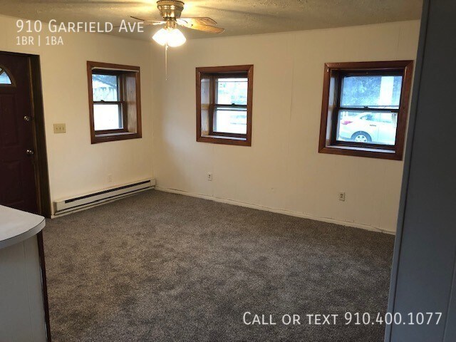 Building Photo - 1 Bedroom House for Rent