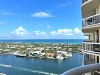 Foto principal - 20191 E Country Club Dr