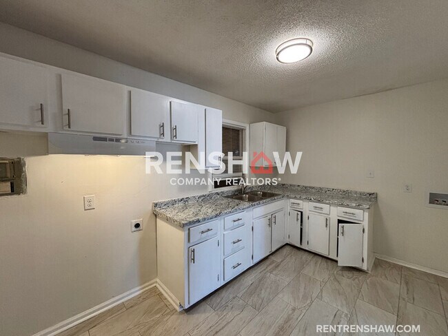 Foto del edificio - 3634 McDuff Ave