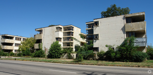 Foto del edificio - Grove Court Apartments